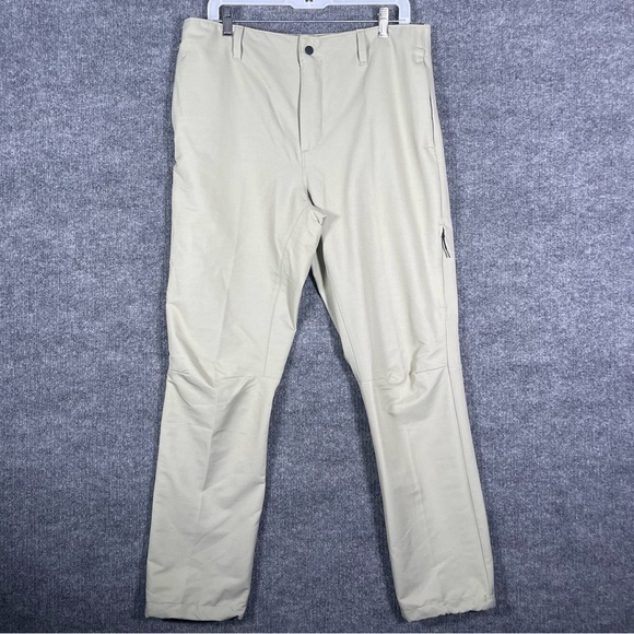 The North Face NWT Mens 34 Short Standard Fit Project Pants Tea Green Tan Active - Picture 1 of 15